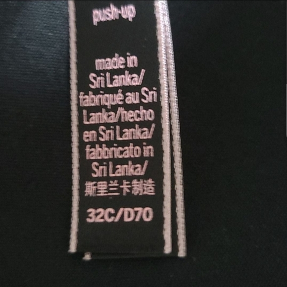 Victoria's Secret Push up Bra - Picture 5 of 5